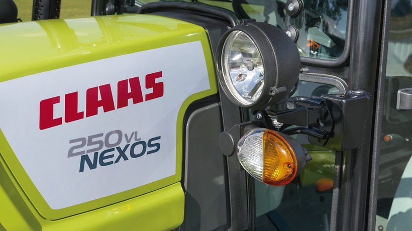 Składane światła obrysowe w NEXOS zapobiegają uszkodzeniom roślin. - NEXOS F-FB-VL-VE